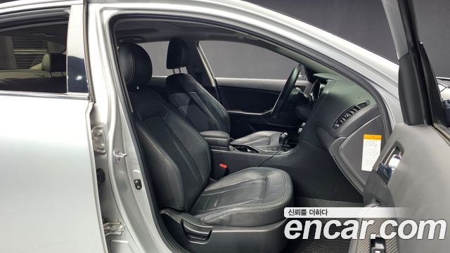 Kia K5 2012 — photo 12