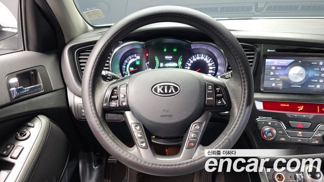 Kia K5 2012 — photo 13