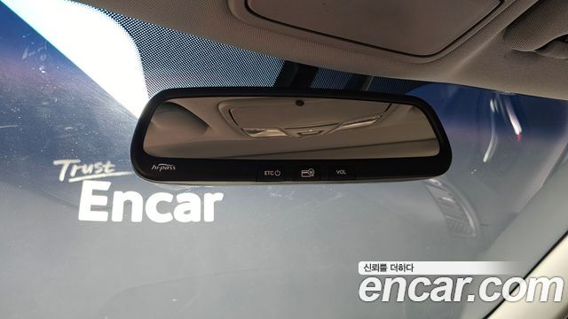 Kia K5 2012 — photo 17