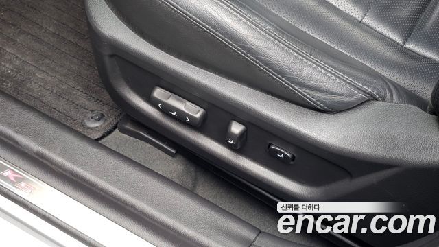 Kia K5 2012 — photo 19