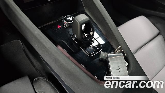Polestar Polestar 2 2022 — photo 12