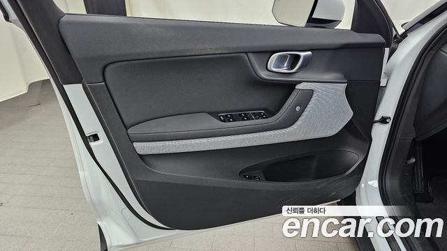 Polestar Polestar 2 2022 — photo 14