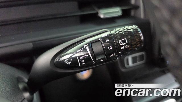 Hyundai Staria 2025 — photo 26