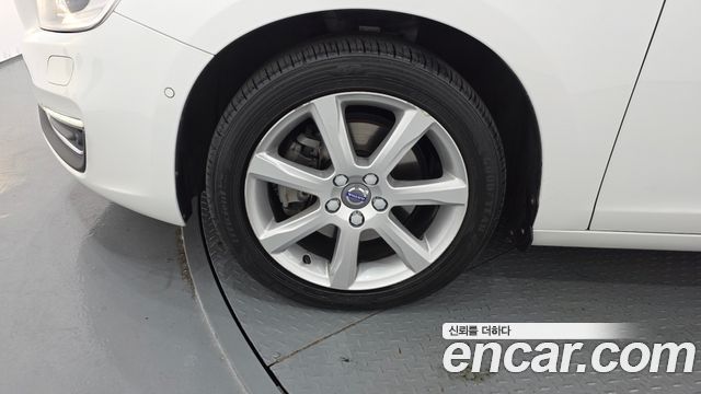 Volvo S60 2018 — photo 5