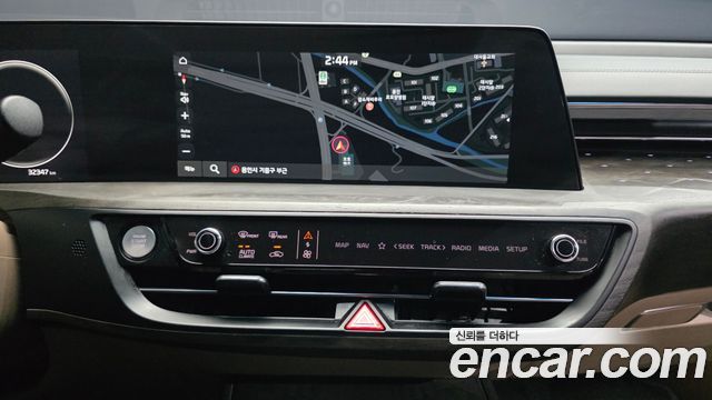 Kia K8 2023 — photo 15