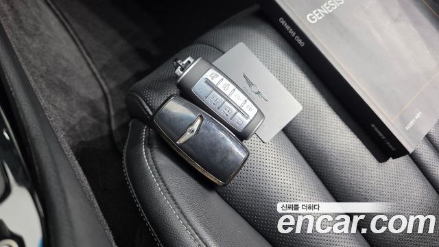 Genesis G80 2022 — photo 21