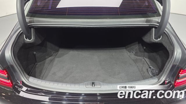 Genesis G80 2022 — photo 24