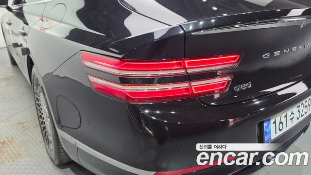 Genesis G80 2022 — photo 9