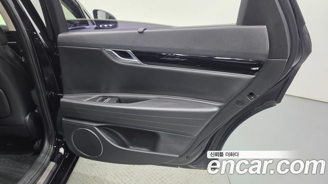 Genesis G80 2022 — photo 15