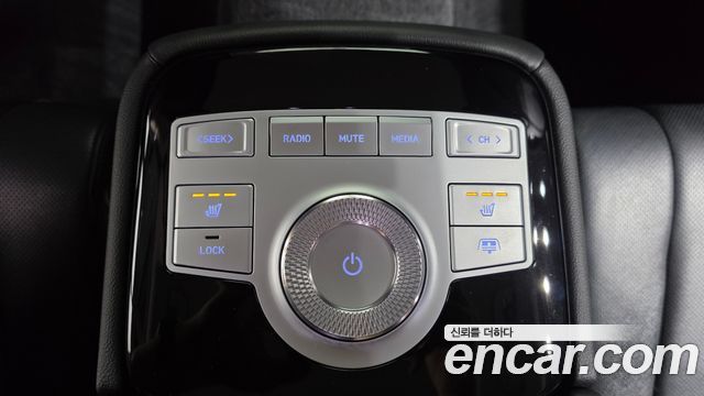 Genesis G80 2022 — photo 30
