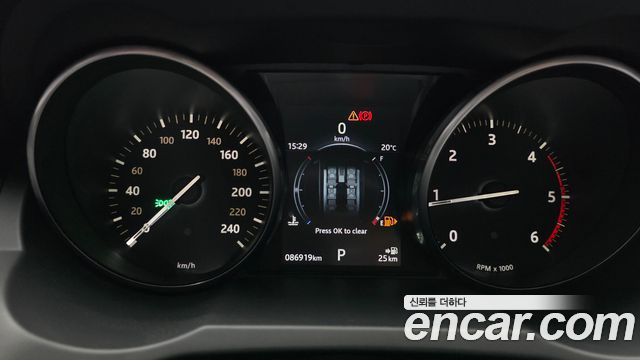 Land Rover Range Rover Evoque 2018 — photo 11
