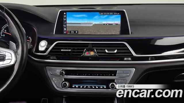 BMW 7-Series 2016 — photo 14