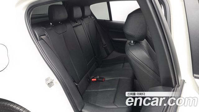 BMW 1-Series 2017 — photo 17