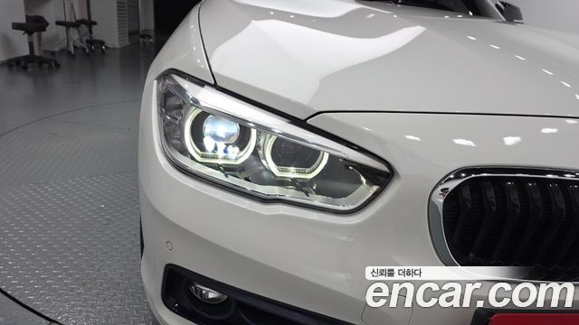 BMW 1-Series 2017 — photo 8