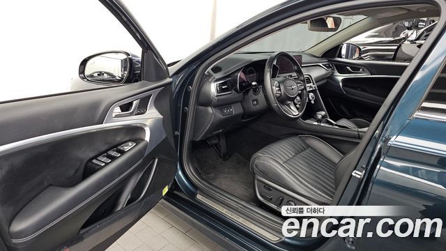 Genesis G70 2022 — photo 13