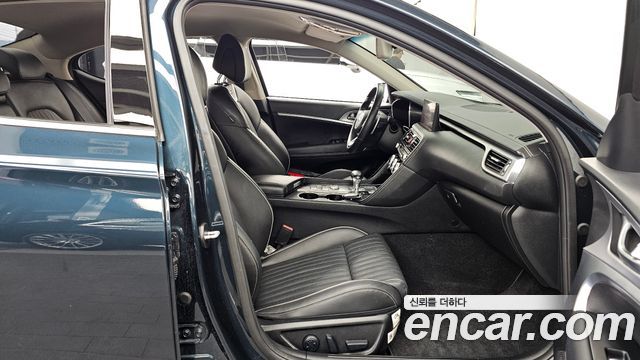 Genesis G70 2022 — photo 17