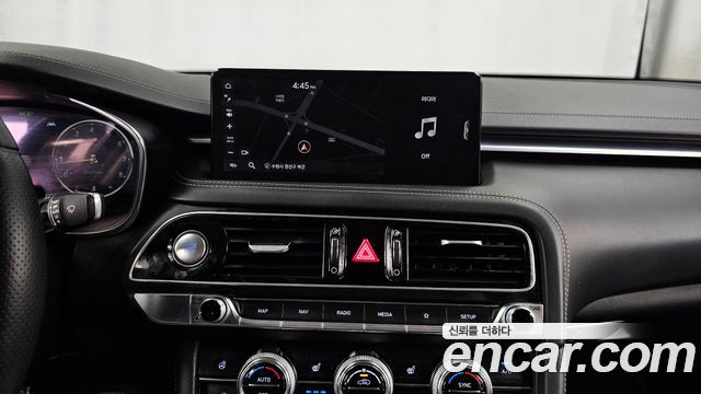 Genesis G70 2022 — photo 20