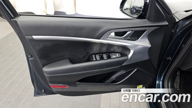 Genesis G70 2022 — photo 14