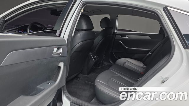 Hyundai Sonata 2019 — photo 23