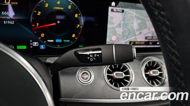 Mercedes-Benz CLS-Class 2021 — photo 12