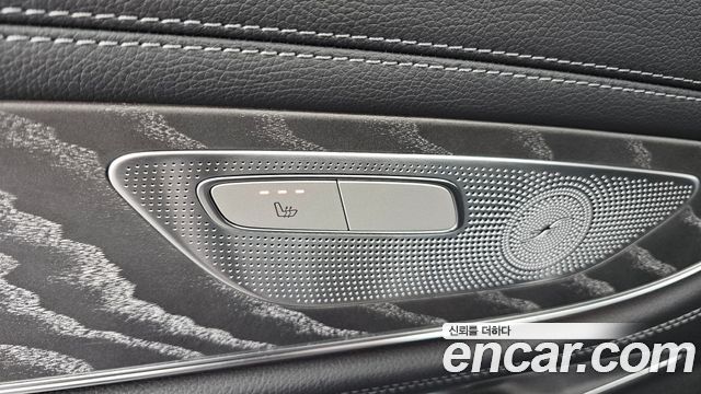 Mercedes-Benz CLS-Class 2021 — photo 25