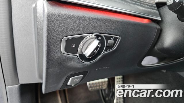Mercedes-Benz CLS-Class 2021 — photo 30