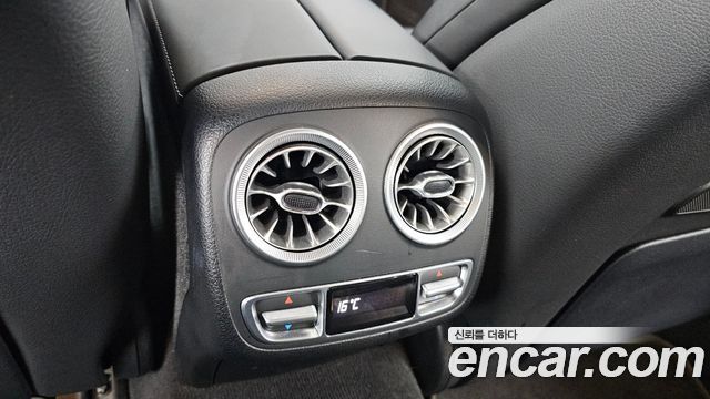 Mercedes-Benz CLS-Class 2021 — photo 31