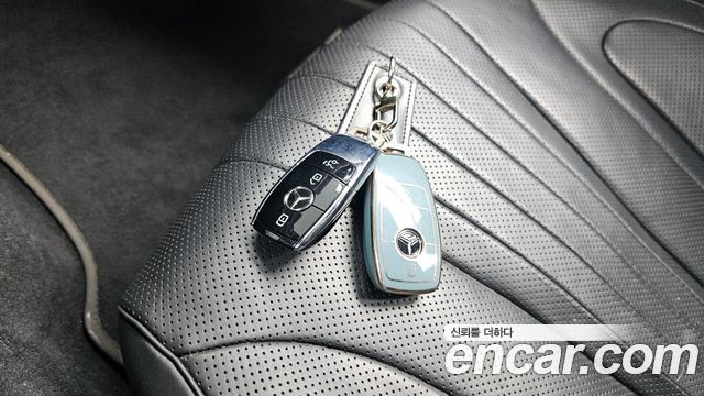 Mercedes-Benz CLS-Class 2021 — photo 33