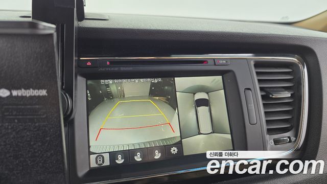 Kia Canival 2016 — photo 15