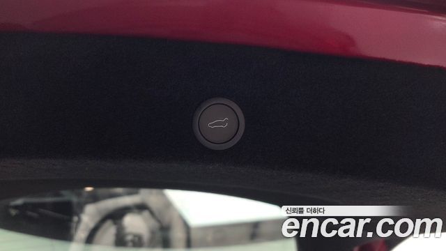 Tesla Model Y 2025 — photo 33