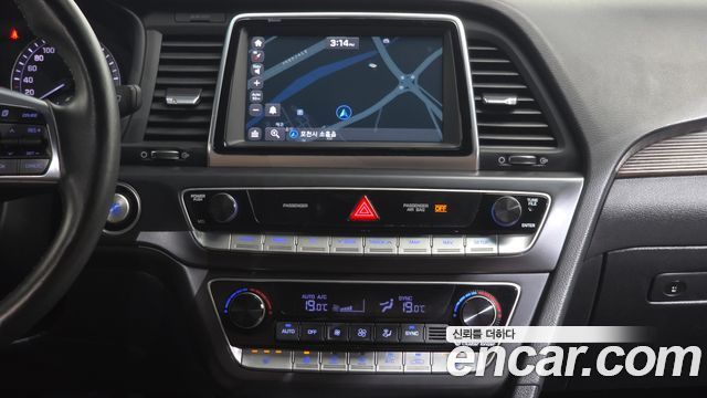Hyundai Sonata 2018 — photo 22