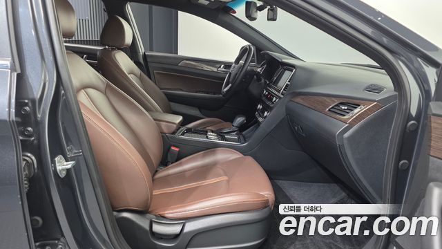Hyundai Sonata 2018 — photo 16