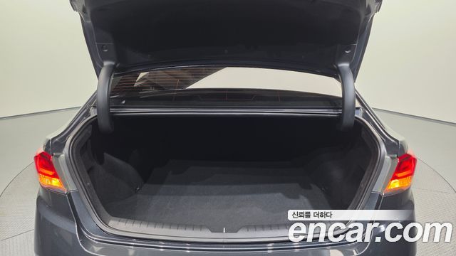 Hyundai Sonata 2018 — photo 29