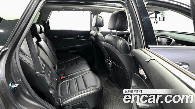Kia Sorento 2015 — photo 17