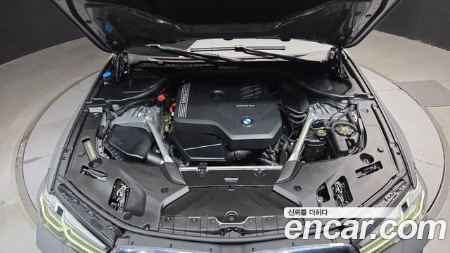 BMW 5-Series 2022 — photo 6