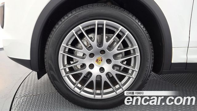 Porsche Cayenne 2016 — photo 5