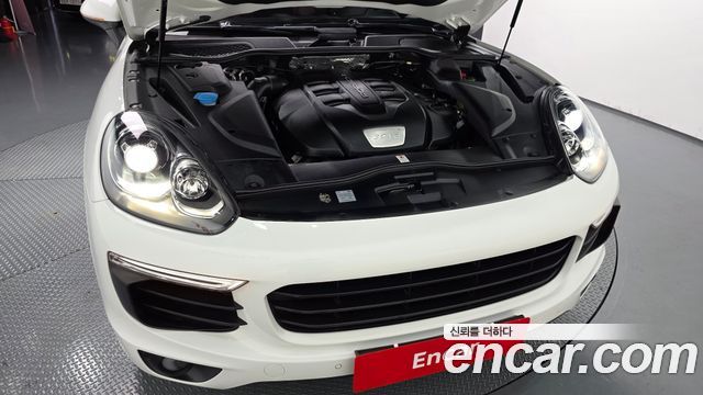 Porsche Cayenne 2016 — photo 6