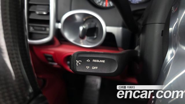 Porsche Cayenne 2016 — photo 24