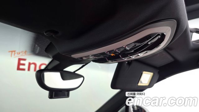 Porsche Cayenne 2016 — photo 25