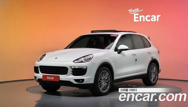 Porsche Cayenne 2016 — photo 1