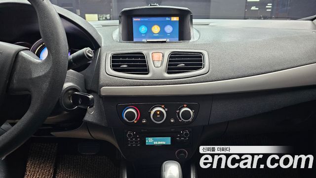 Renault Korea SM3 2015 — photo 20