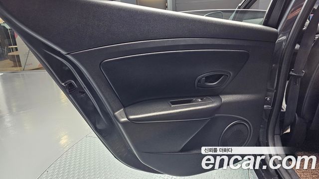 Renault Korea SM3 2015 — photo 15