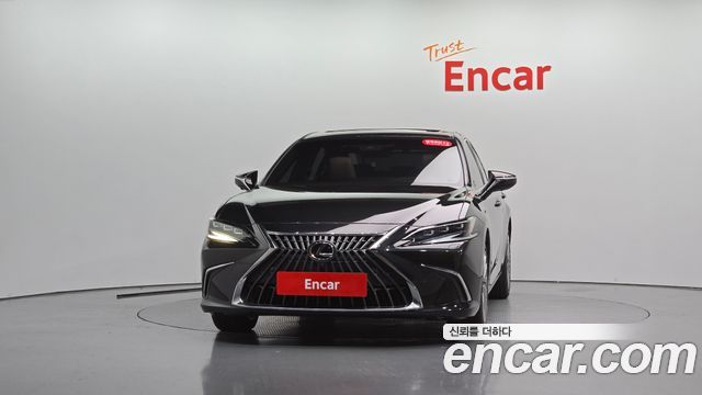 Lexus ES 2025 — photo 3