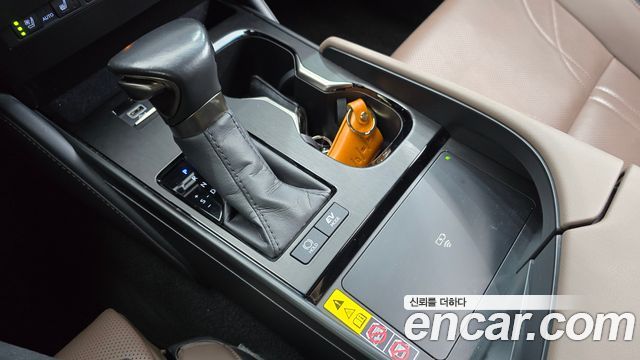 Lexus ES 2025 — photo 12