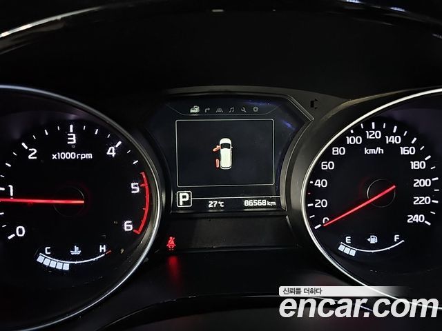 Kia Canival 2015 — photo 7