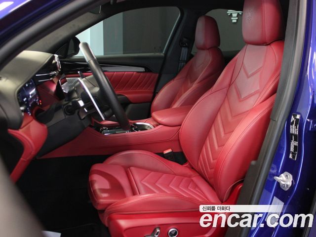 Maserati Grecale 2024 — photo 11