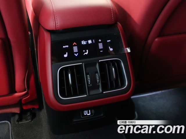 Maserati Grecale 2024 — photo 19