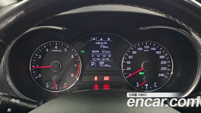 Kia K3 2014 — photo 8