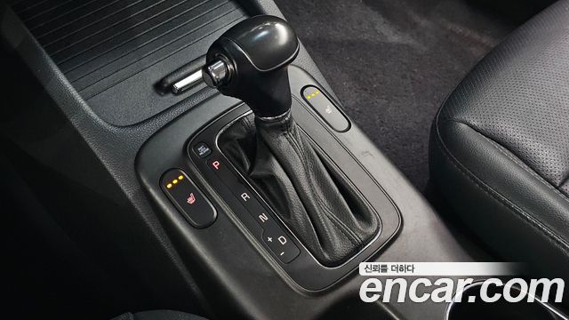Kia K3 2014 — photo 9