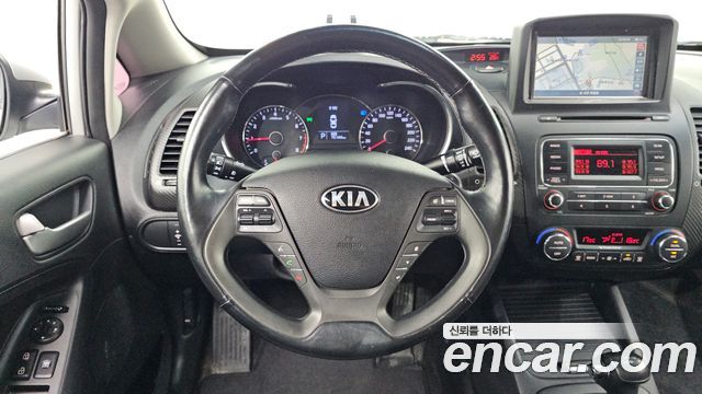 Kia K3 2014 — photo 13
